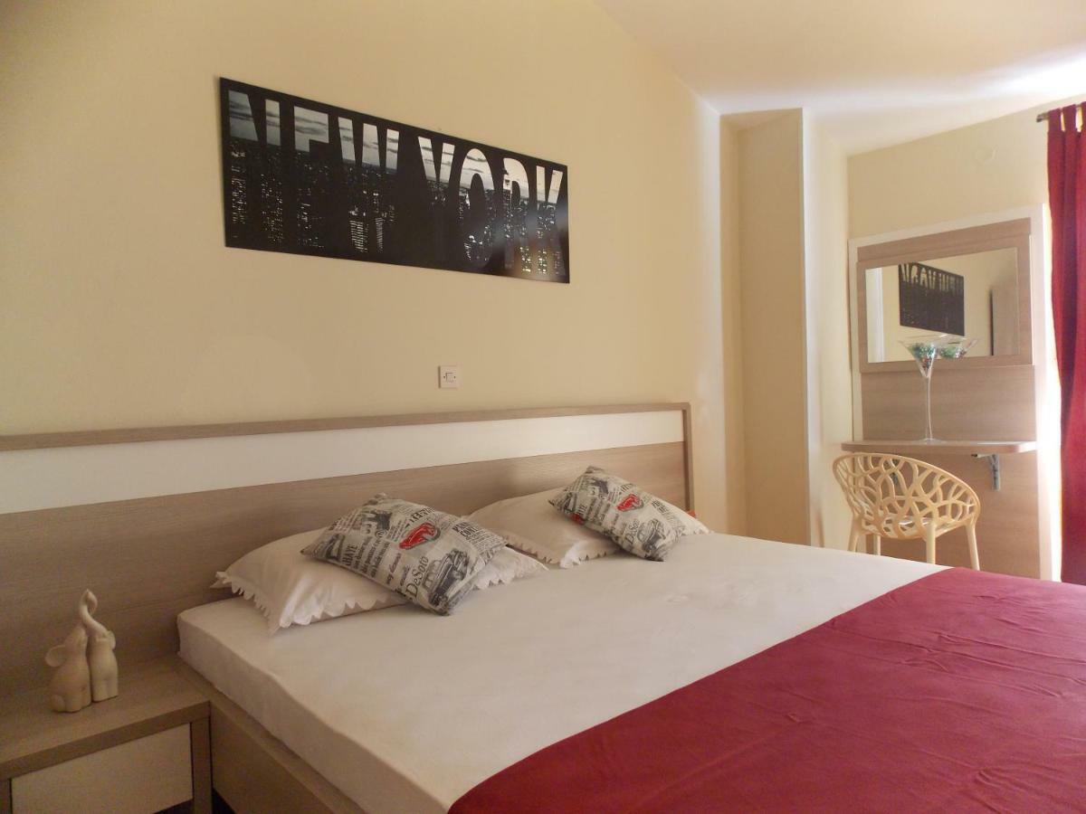 Apartmani Adriatic Ana Новаля Номер фото
