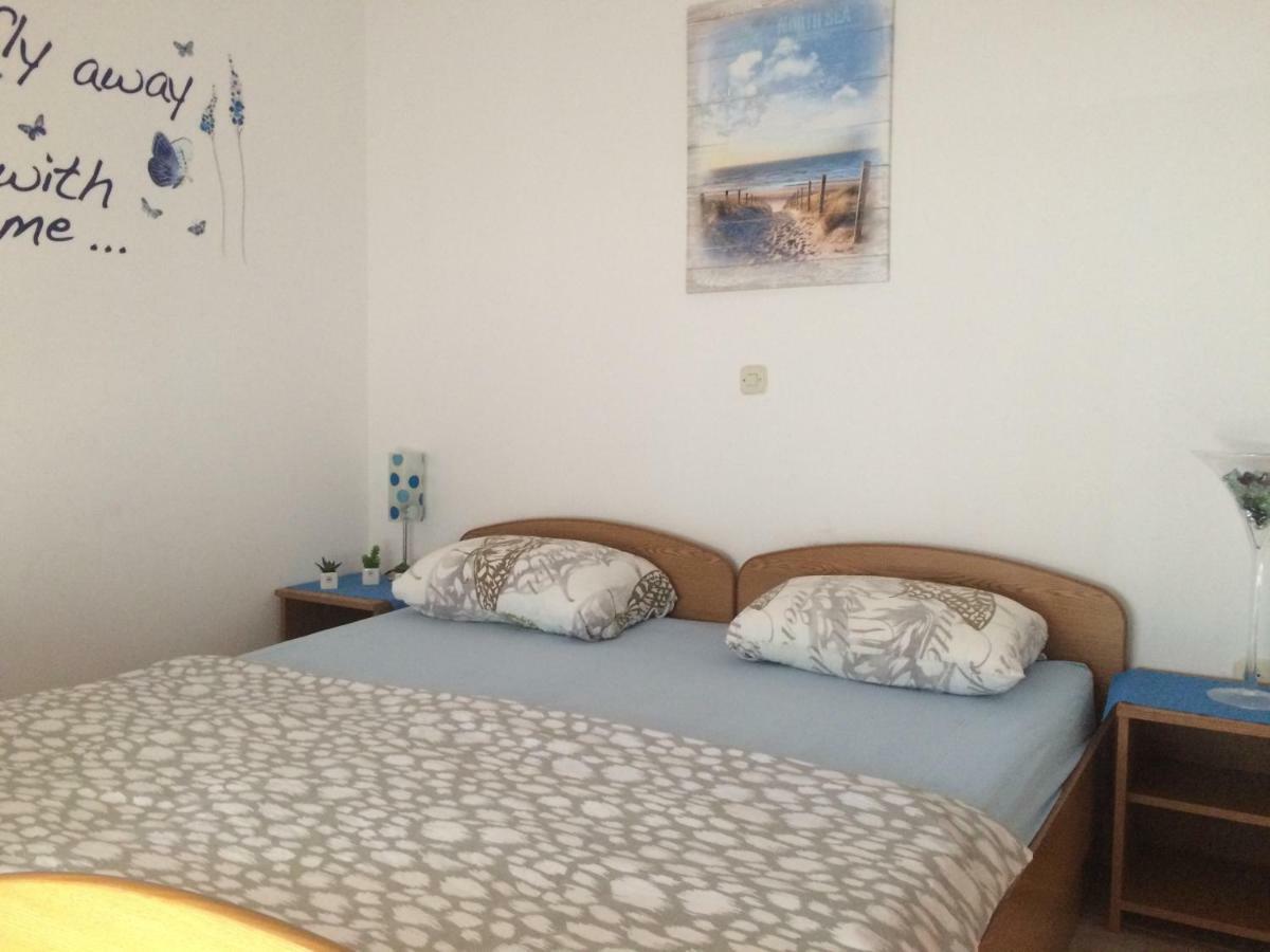 Apartmani Adriatic Ana Новаля Номер фото